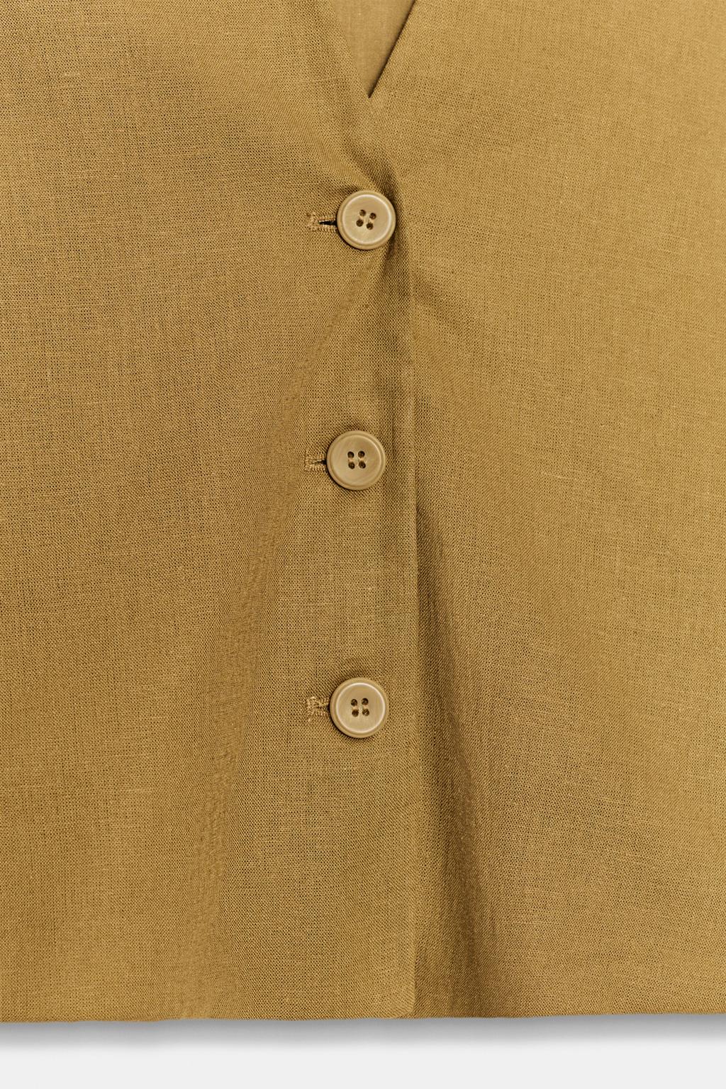 ЖИЛЕТ С ПУГОВИЦАМИ