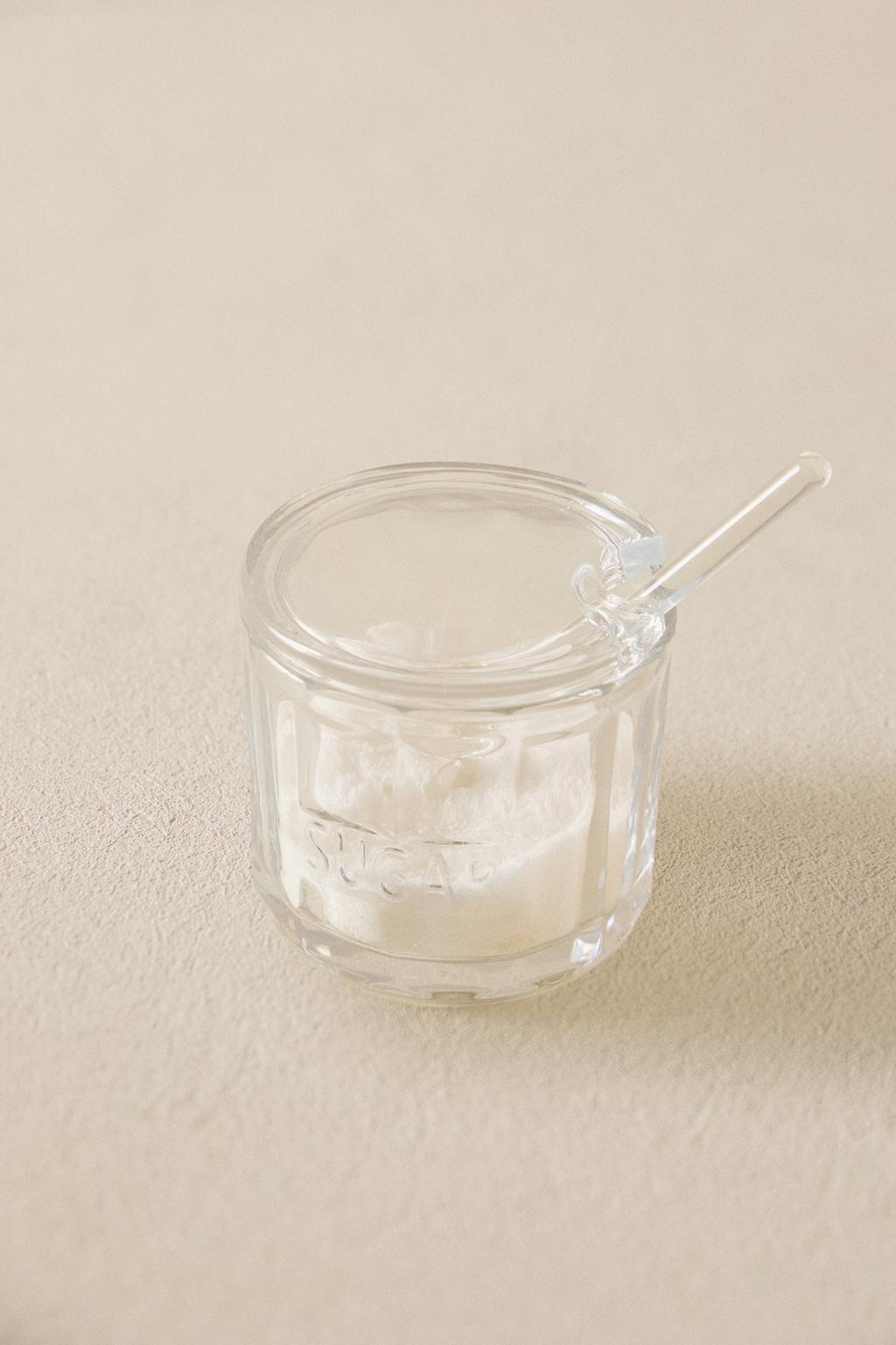 Стеклянная сахарница с крышкой