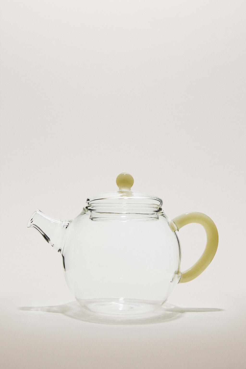 Стеклянный чайник из боросиликатного стекла с цветной ручкой