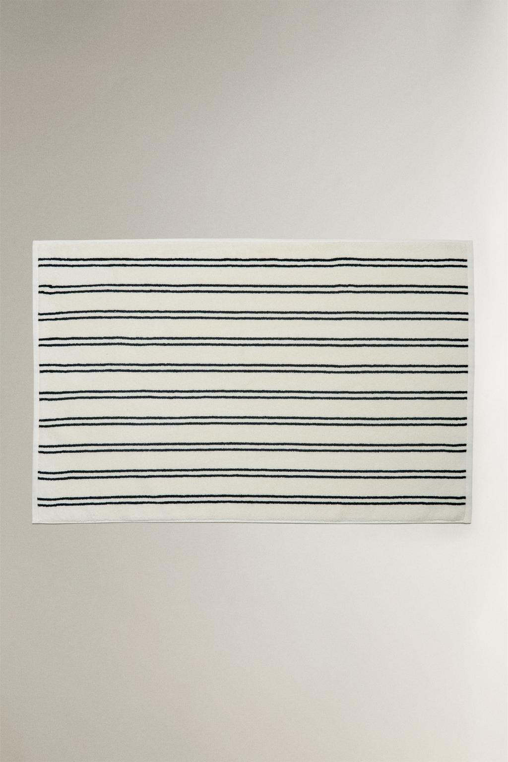 Коврик для ванной с двойной полосой