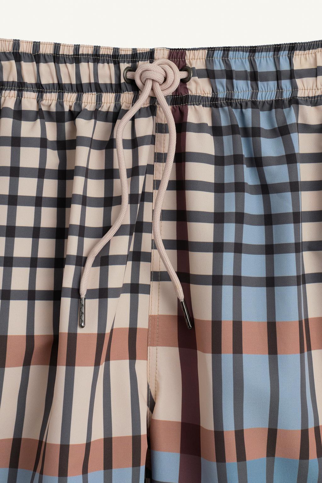 Шорты для плавания