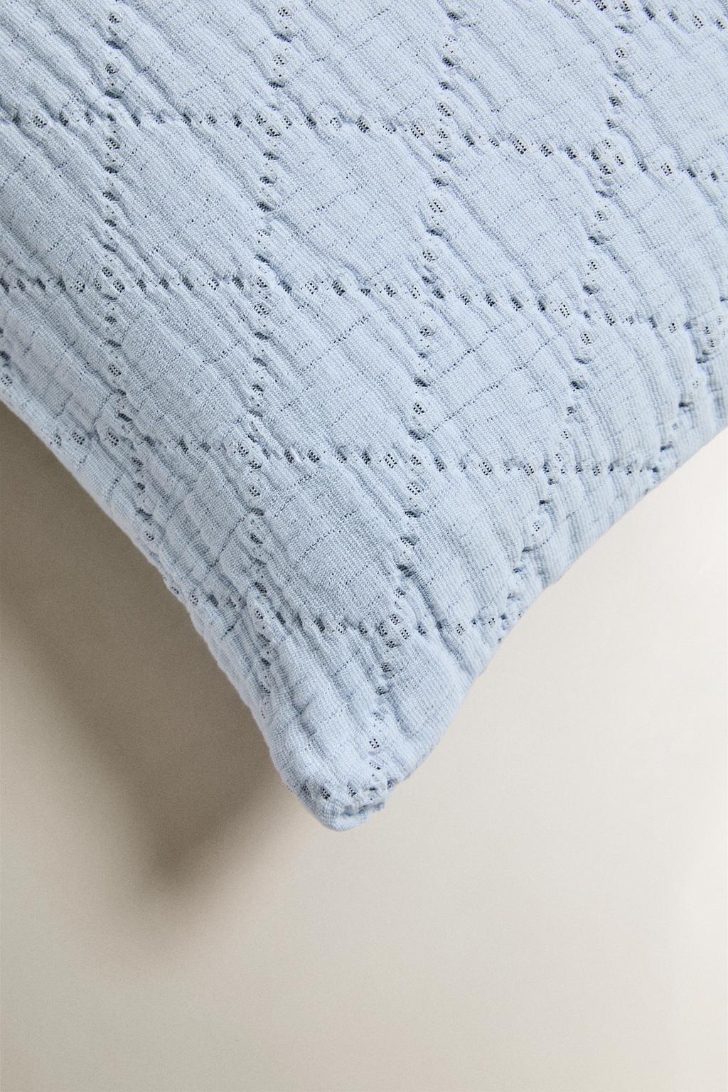 Детский чехол на подушку с ромбовидной стежкой