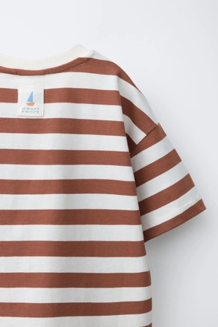 Футболка в полоску