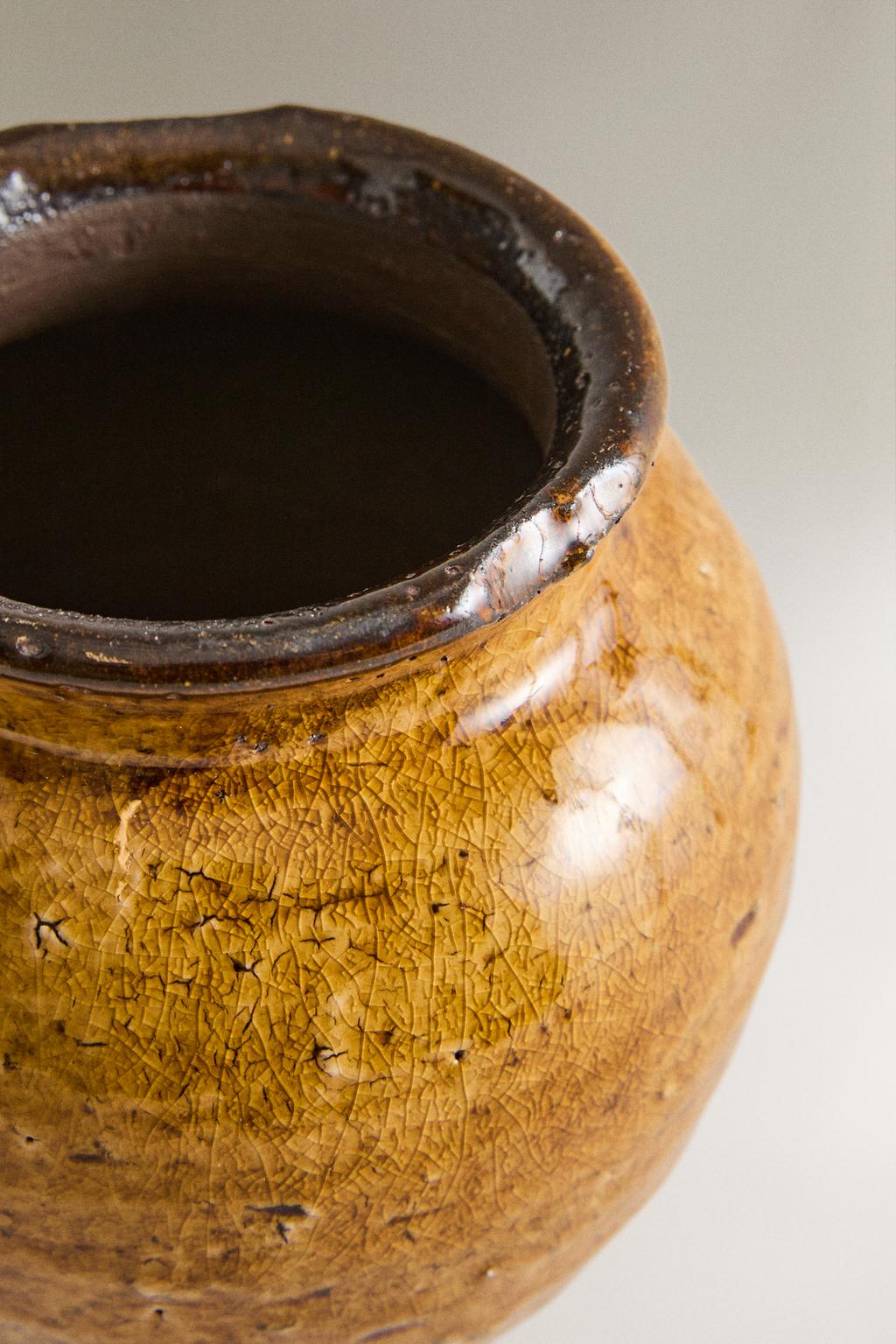 Керамическая ваза