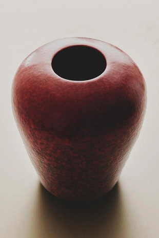 Красная овальная керамическая ваза- Заказать в России