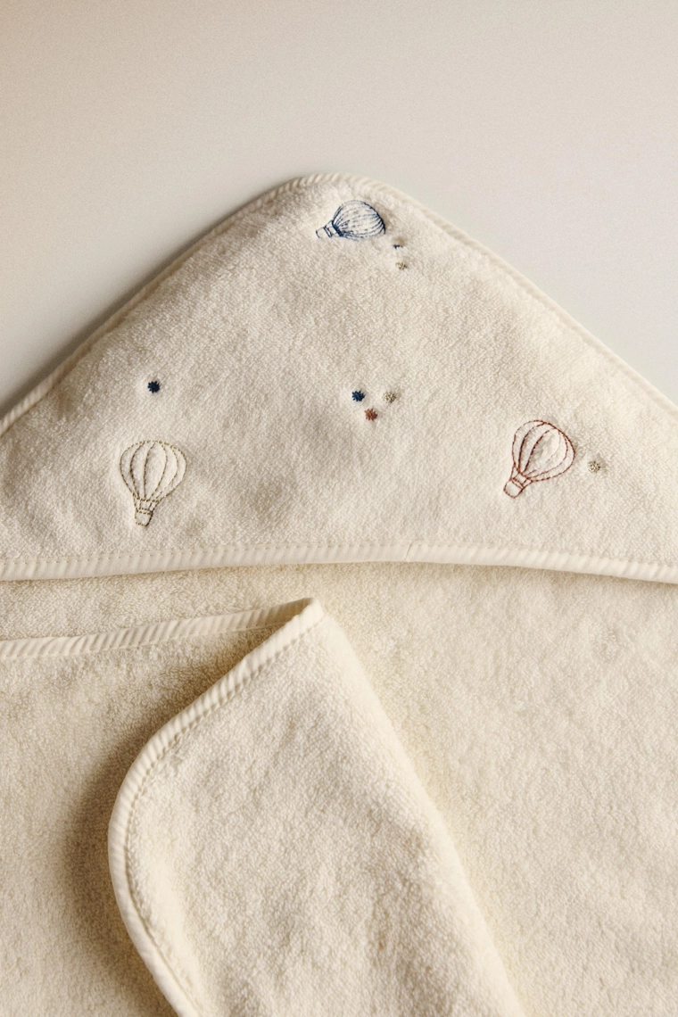 Детский полотенце с капюшоном и воздушным шаром