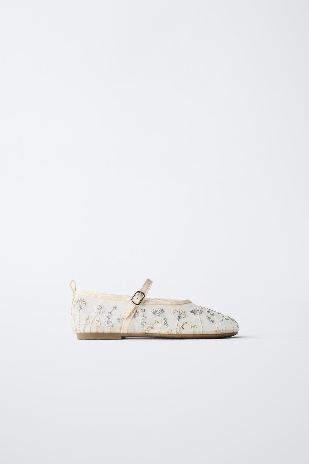 Туфли-балетки с вышивкой