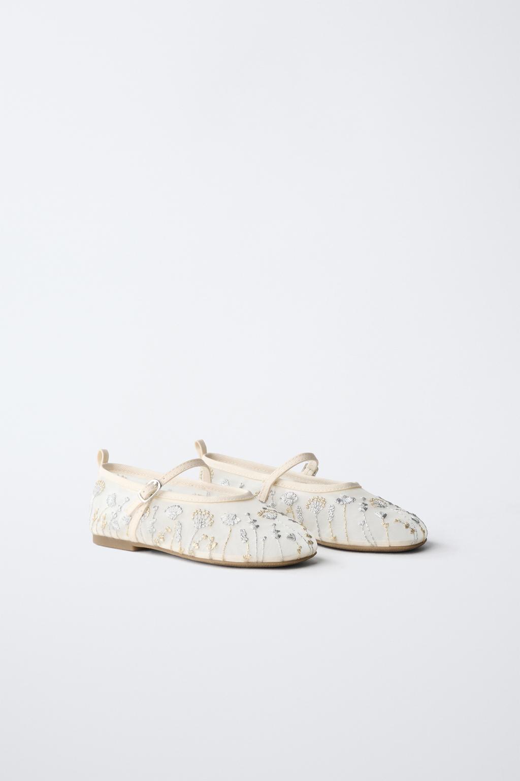 Туфли-балетки с вышивкой