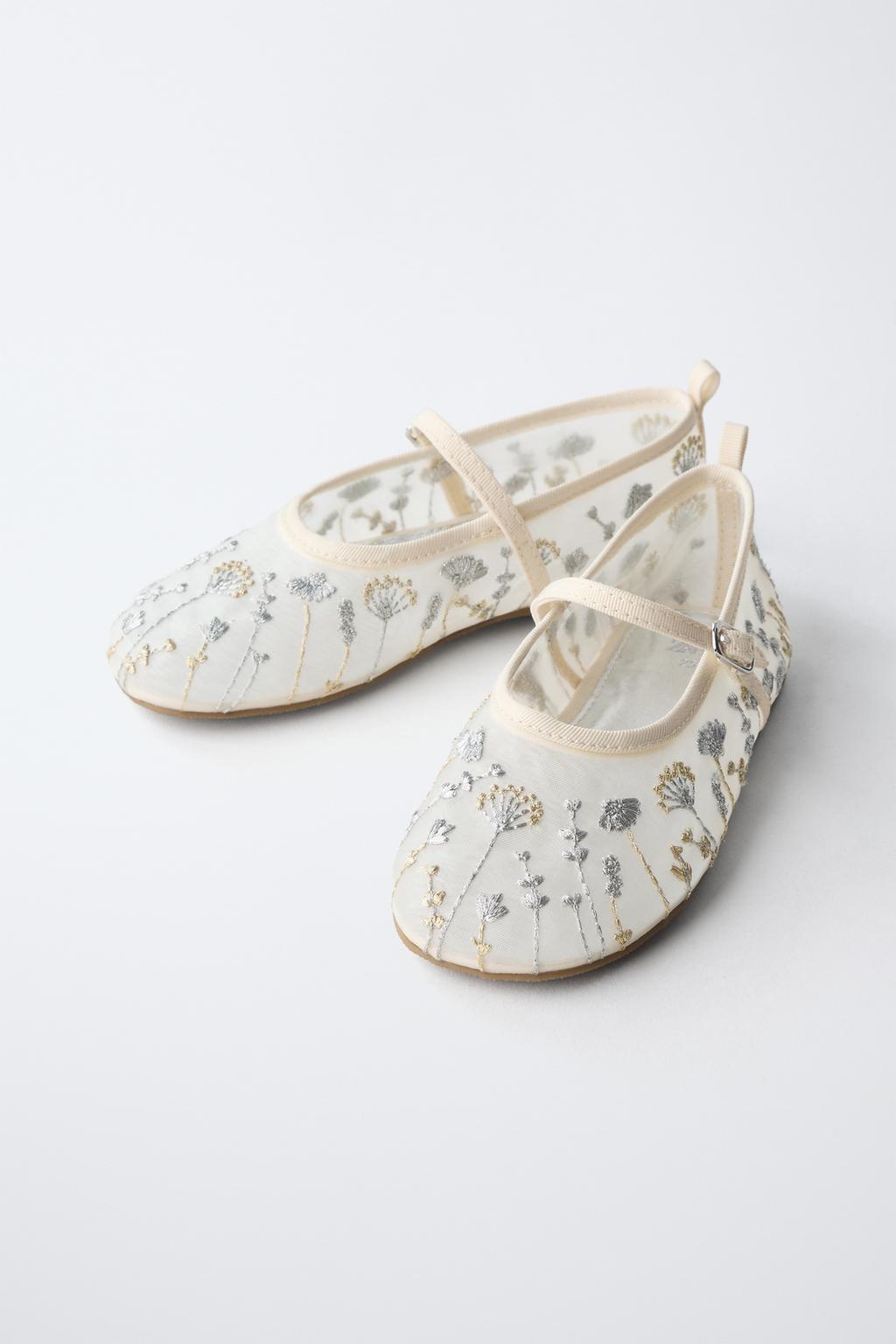 Туфли-балетки с вышивкой