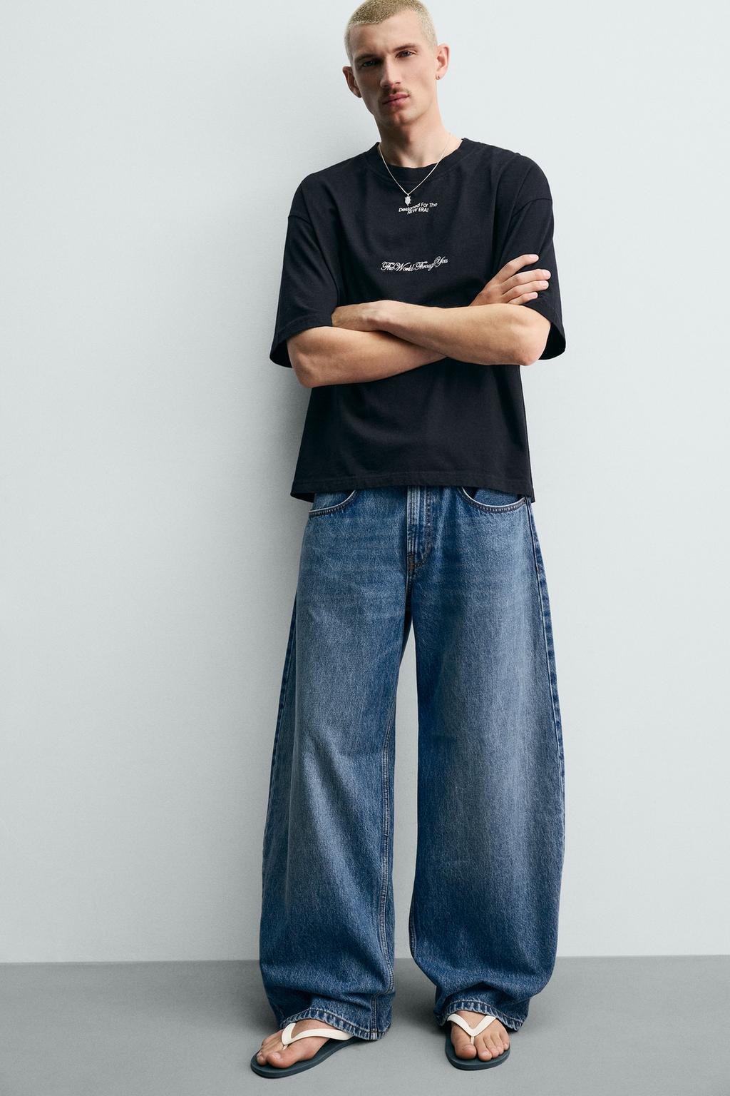 ТОЛСТОВКА С КОРОТКИМ РУКАВОМ И НАДПИСЯМИ