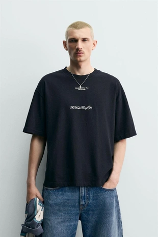 Толстовка с коротким рукавом и надписями- Заказать в России