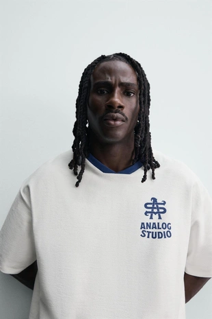 Толстовка свободного кроя с контрастным принтом- Заказать в России