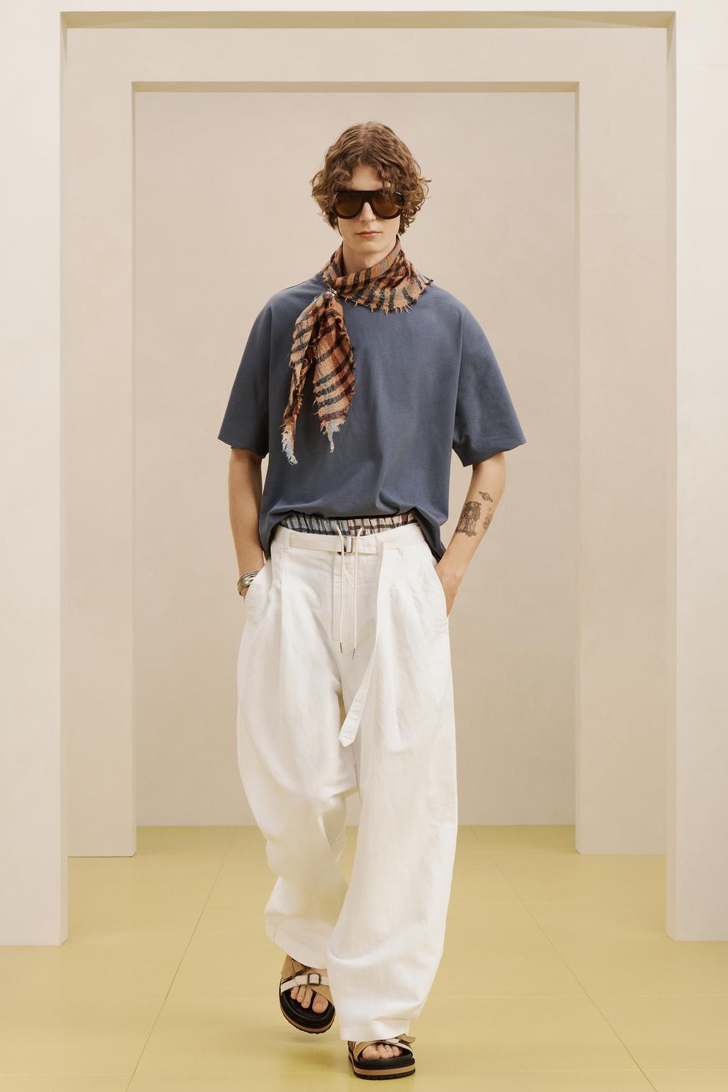 Шарф из легкой шерсти