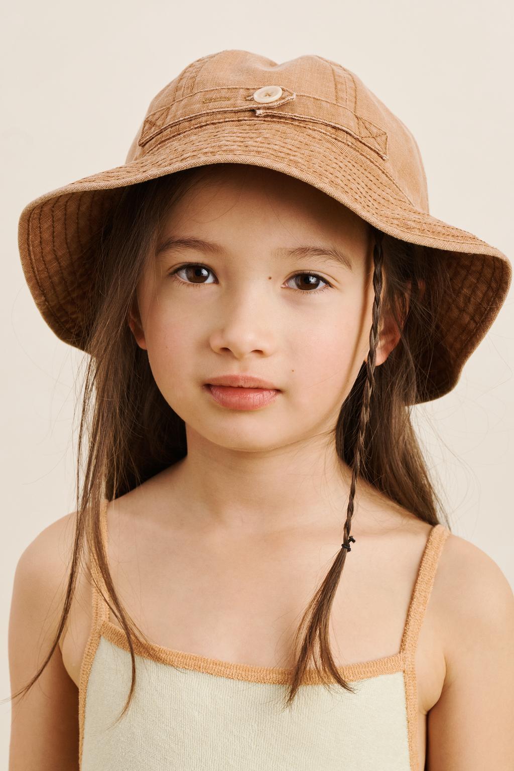 Короткий комбинезон из футера