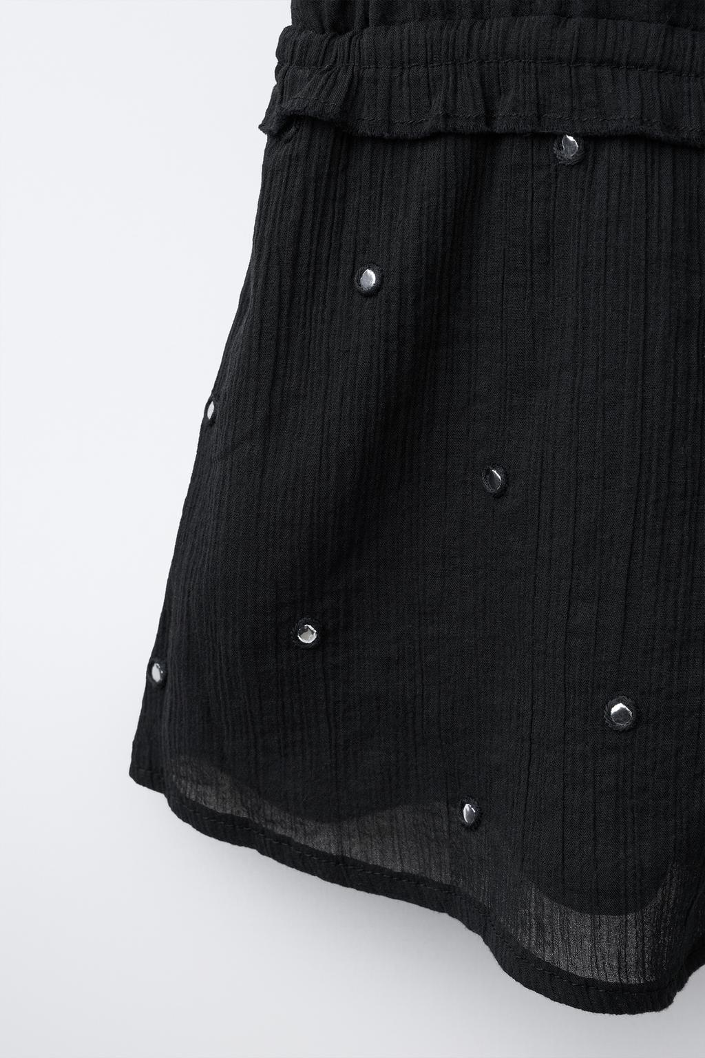 КОРОТКИЙ КОМБИНЕЗОН С ЗЕРКАЛЬНЫМ ДЕКОРОМ