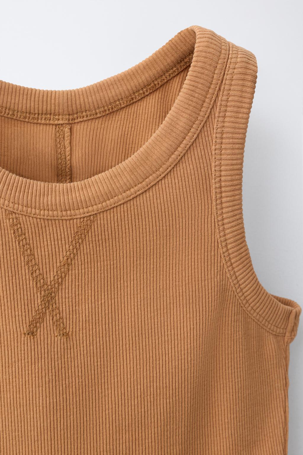 КОМПЛЕКТ ИЗ ФУТБОЛКИ-БОРЦОВКИ И ШОРТОВ В РУБЧИК С ЭФФЕКТОМ ПОТЕРТОСТИ