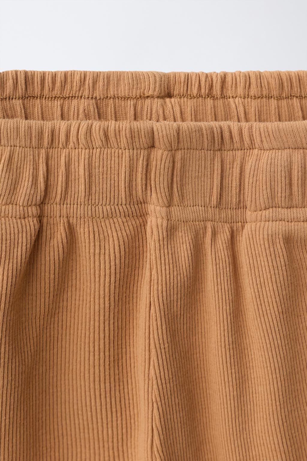 КОМПЛЕКТ ИЗ ФУТБОЛКИ-БОРЦОВКИ И ШОРТОВ В РУБЧИК С ЭФФЕКТОМ ПОТЕРТОСТИ