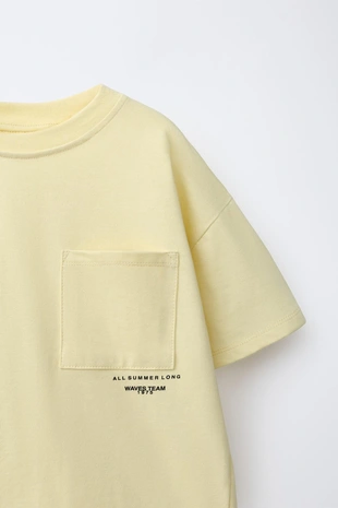 Однотонный комплект из футболки и бермудов