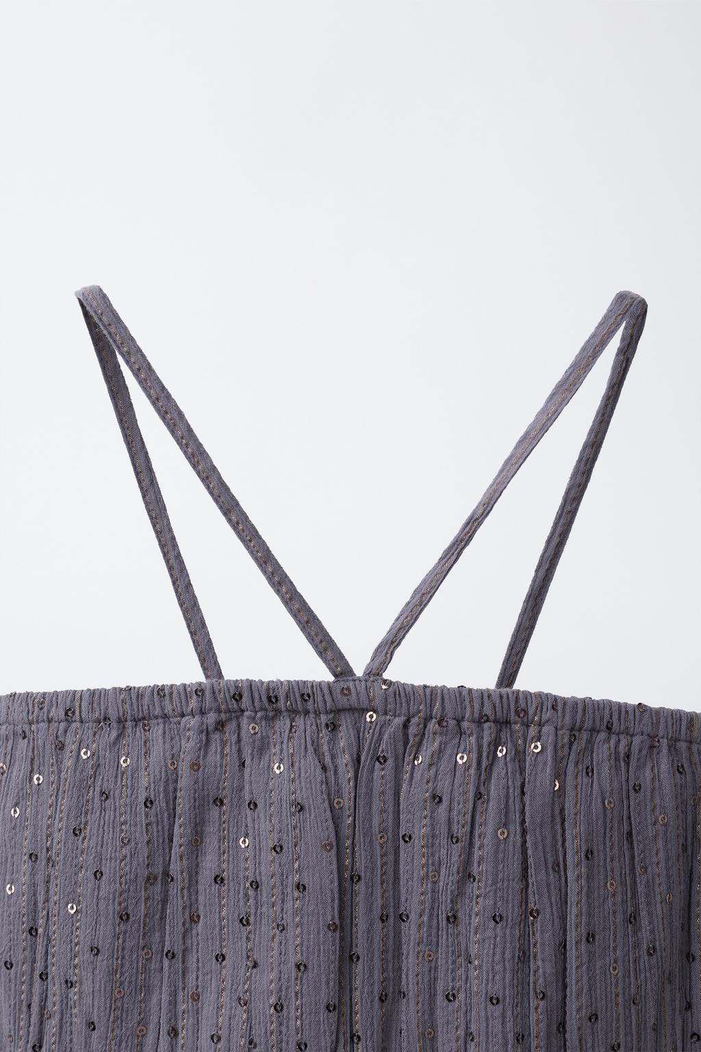 УКОРОЧЕННЫЙ ТОП С ПАЙЕТКАМИ