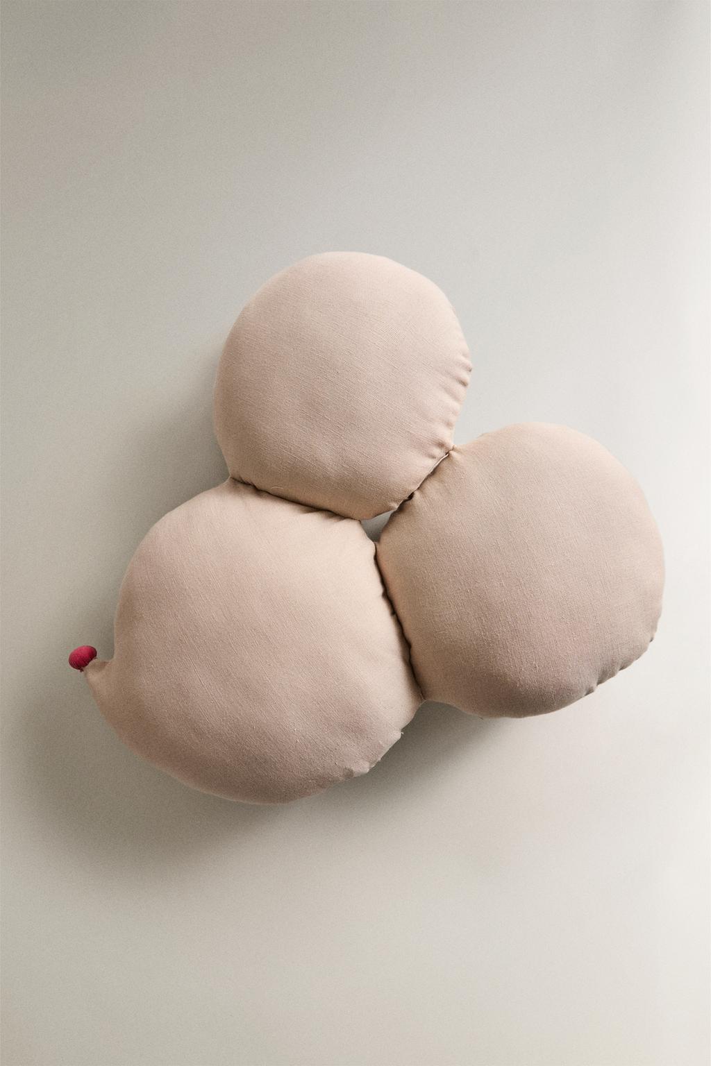 Детская подушка в форме мышки