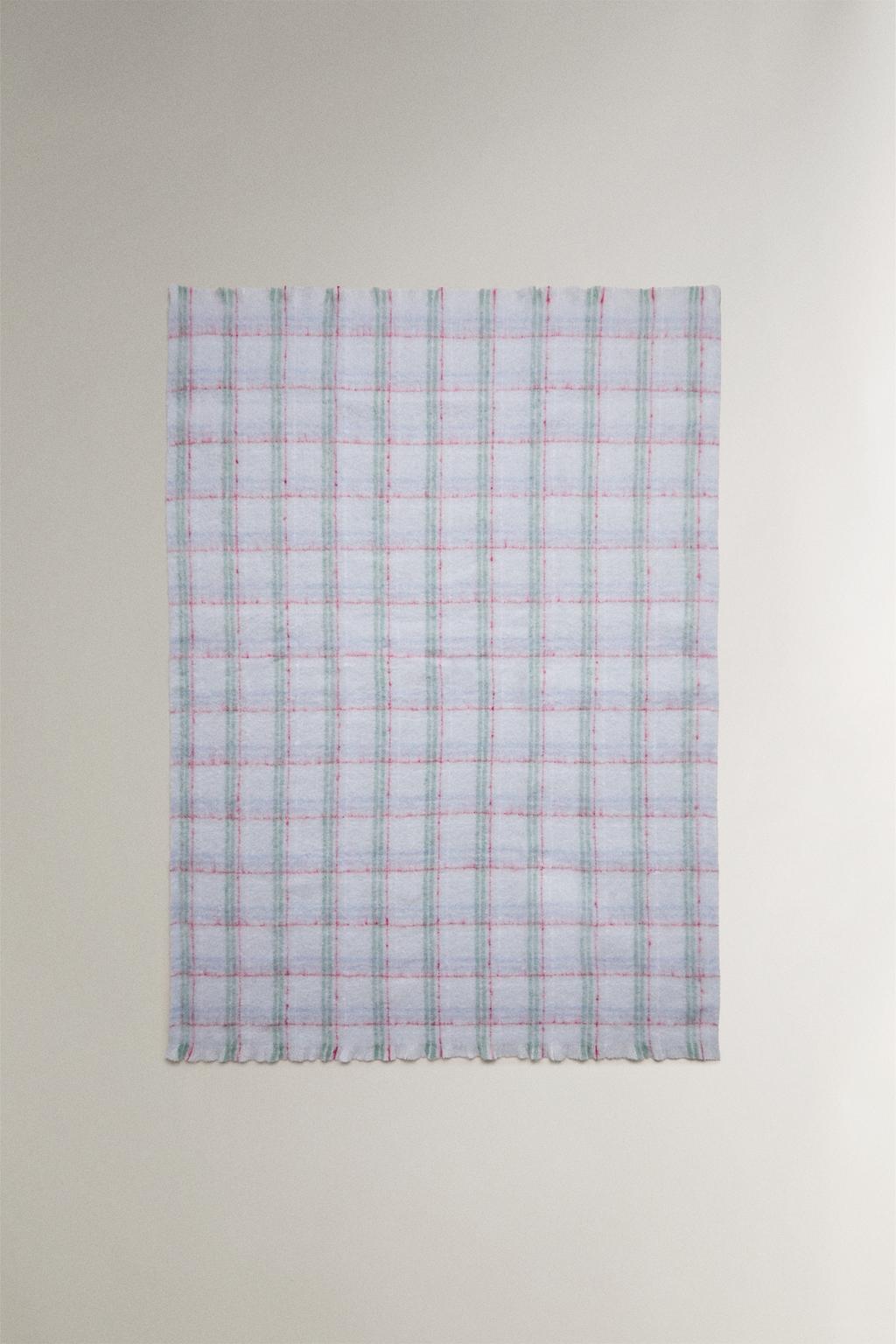 Плед с клетчатым мехом для детей