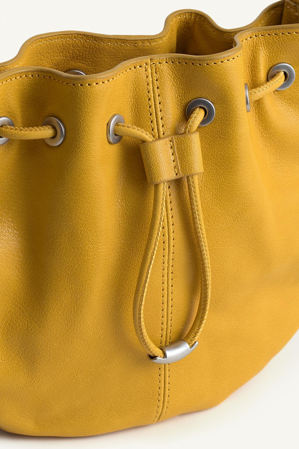 Мини кожаная сумка на плечо lthr mn bg 16