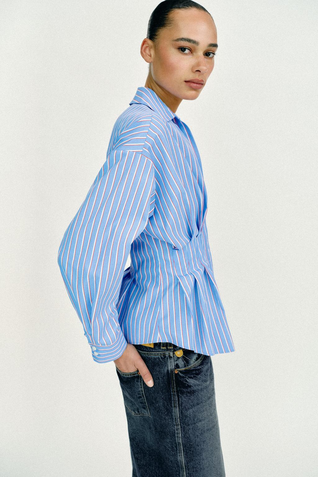 РУБАШКА ИЗ ПОПЛИНА В ПОЛОСКУ СО СКЛАДКАМИ