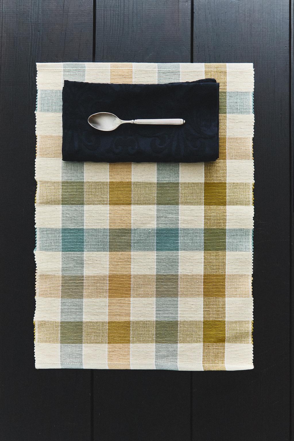 Чековая скатерть из хлопкового вельвета