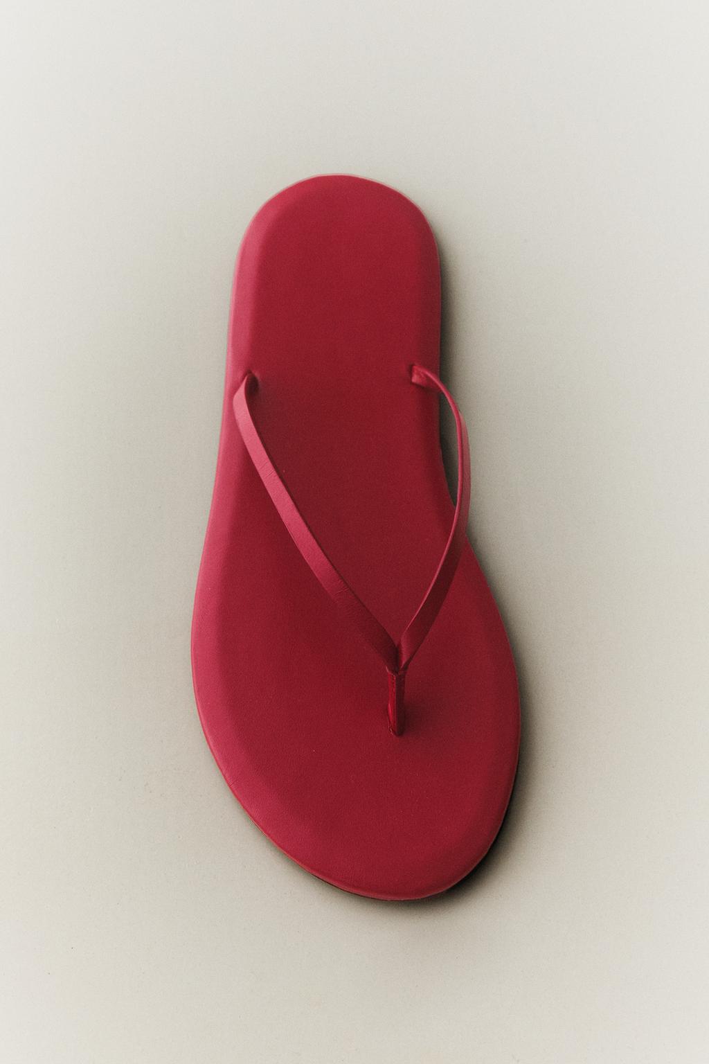 Минималистичные кожаные сандалии