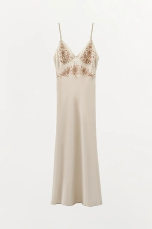 Длинное платье с вышивкой и бусинами- Заказать в России