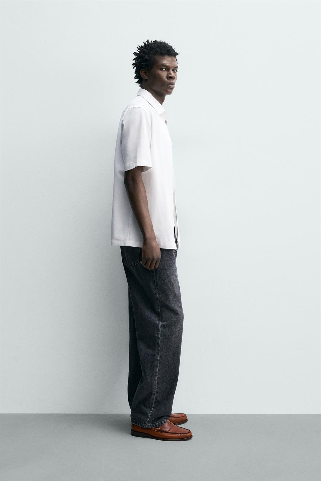 РУБАШКА КЛАССИЧЕСКОГО КРОЯ ИЗ РЕЛЬЕФНОЙ ТКАНИ