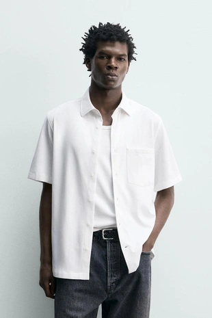 Рубашка классического кроя из рельефной ткани