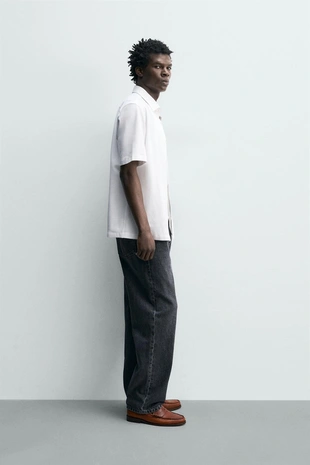 Рубашка классического кроя из рельефной ткани