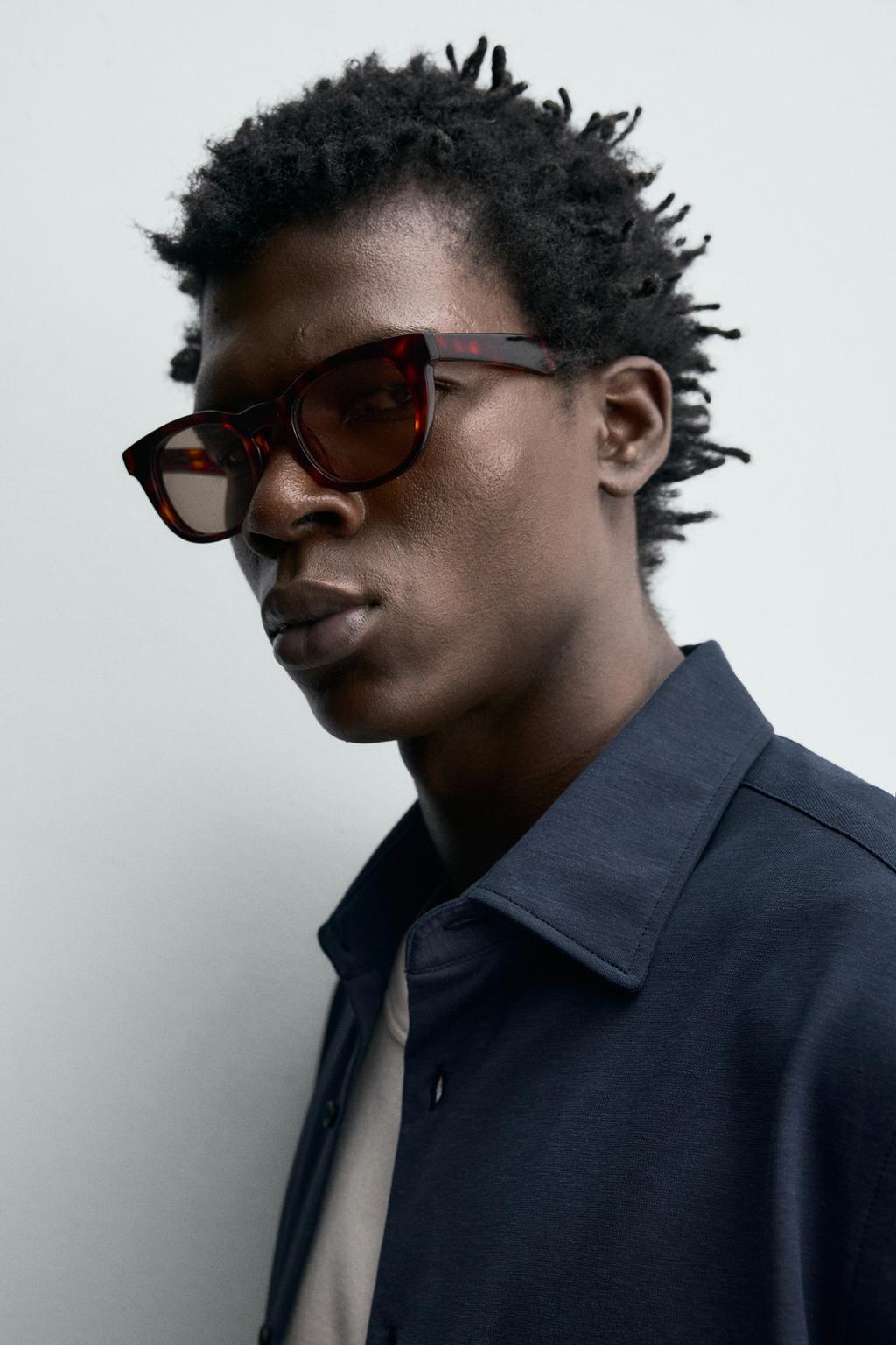 РУБАШКА КЛАССИЧЕСКОГО КРОЯ ИЗ РЕЛЬЕФНОЙ ТКАНИ