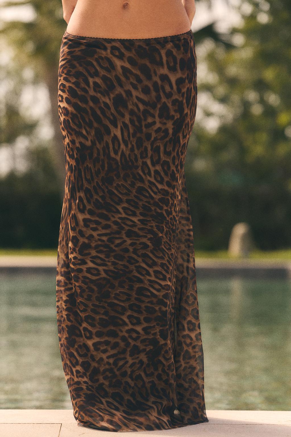 ЮБКА ИЗ ПОЛУПРОЗРАЧНОЙ ТКАНИ С АНИМАЛИСТИЧЕСКИМ ПРИНТОМ