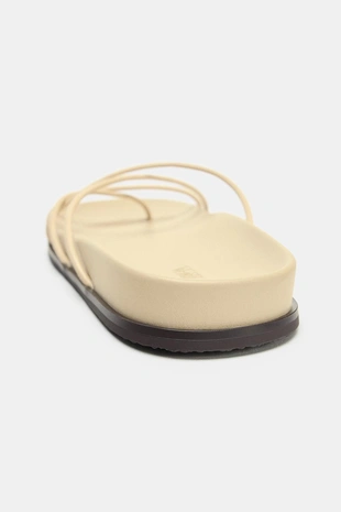 Сандалии с перекрещенными ремешками- Заказать в России