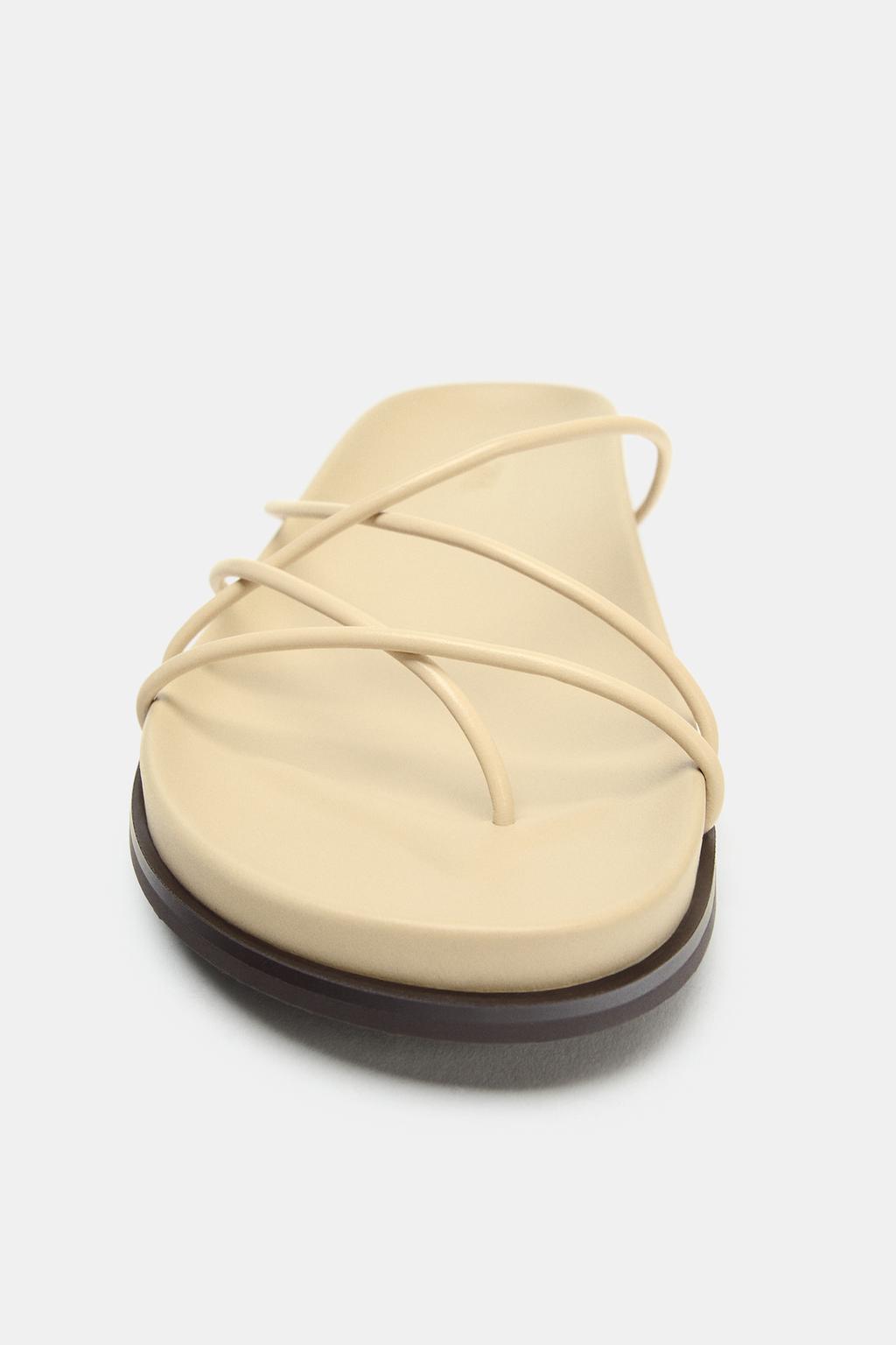 САНДАЛИИ С ПЕРЕКРЕЩЕННЫМИ РЕМЕШКАМИ