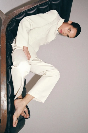 Сандалии с виниловым ремешком- Заказать в России