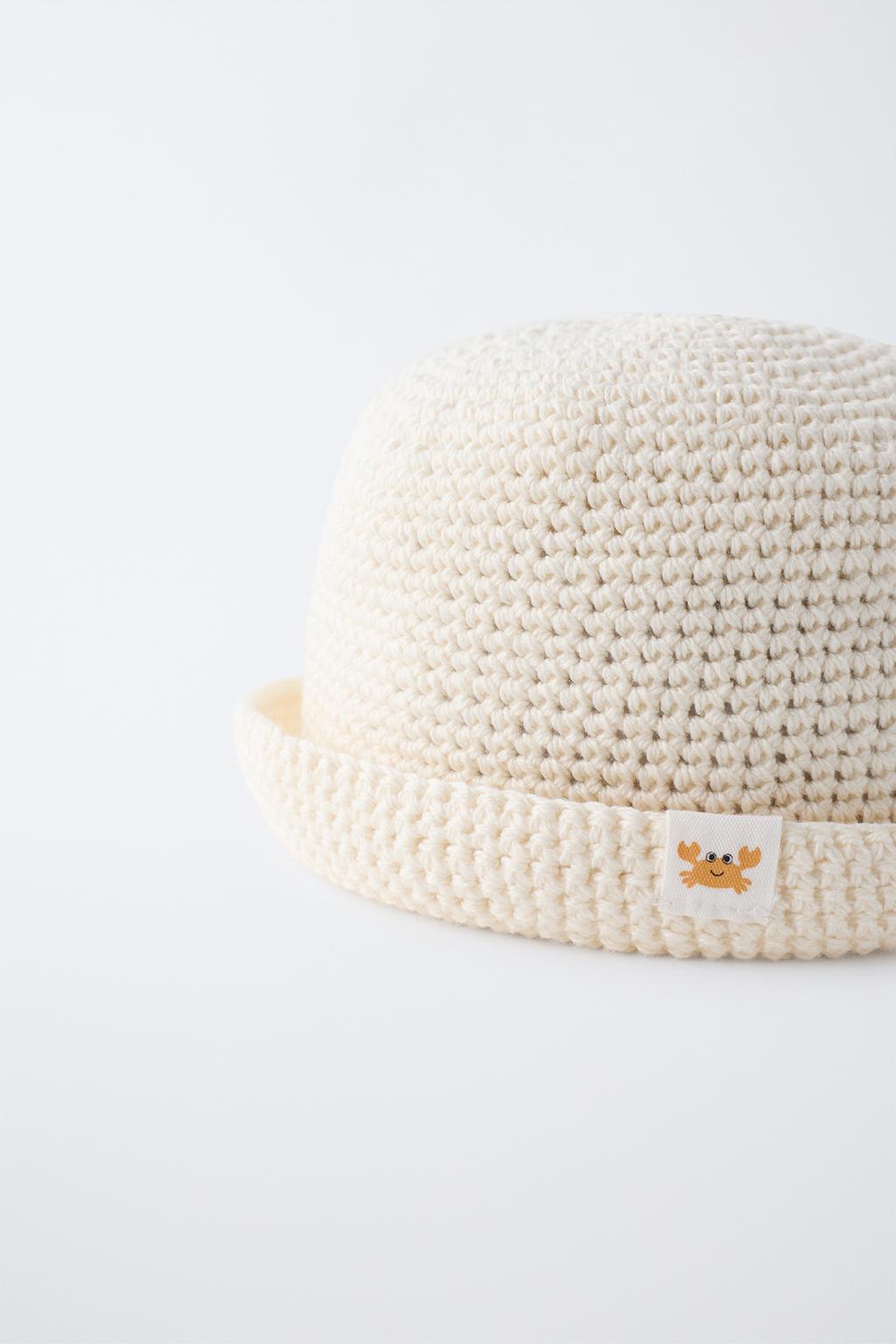 ШАПКА КРОШЕ С НАШИВКОЙ