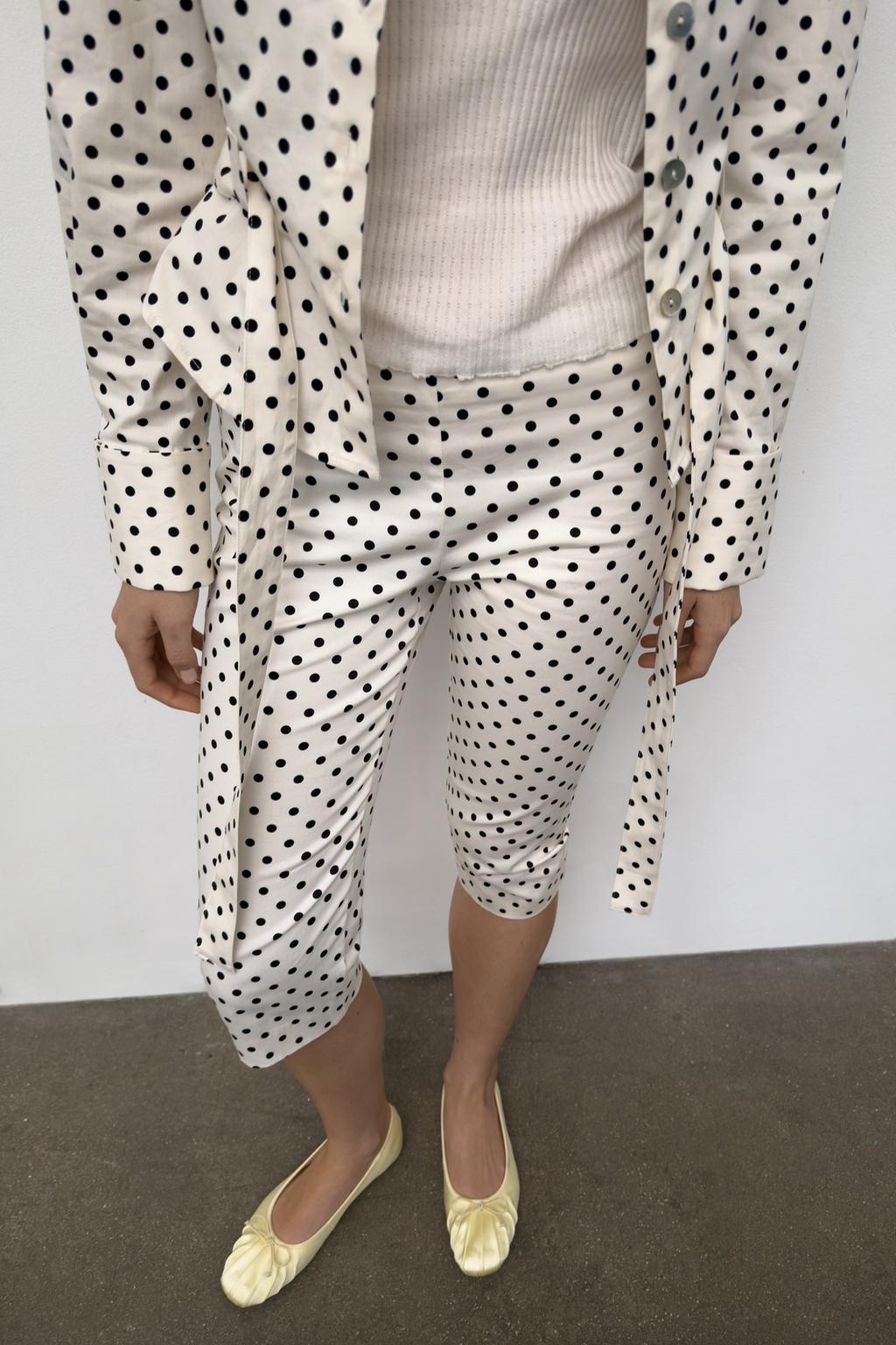 БРЮКИ КАПРИ В ГОРОШЕК