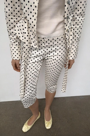 Брюки капри в горошек- Заказать в России