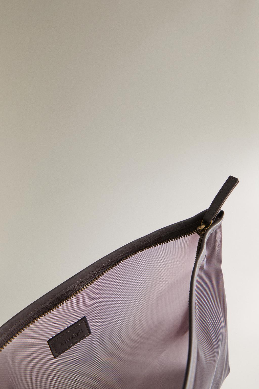 Сумка-клатч с сетчатым финишем