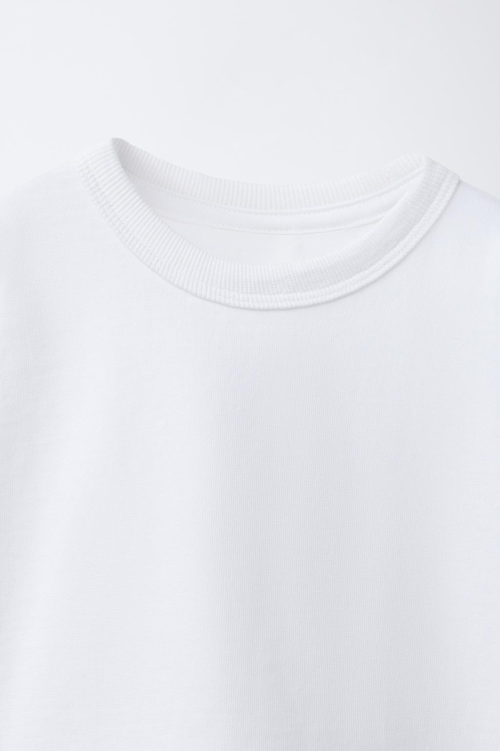 ОДНОТОННАЯ ФУТБОЛКА