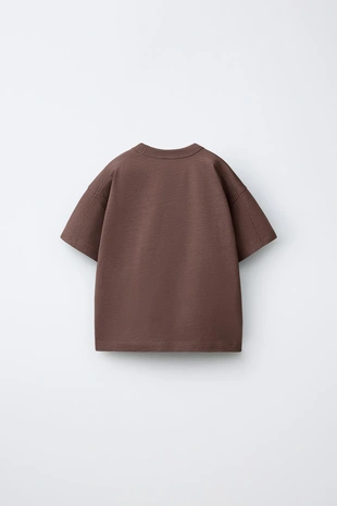 Однотонная футболка