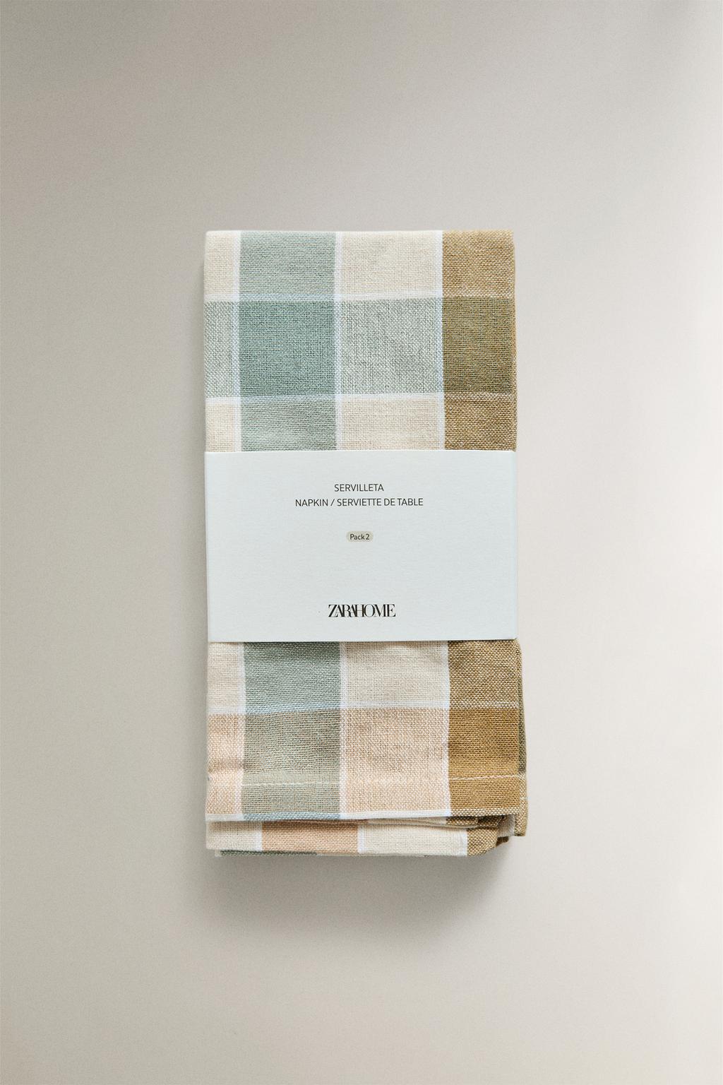 Набор салфеток с клетчатым узором из окрашенной нити (набор из 2)