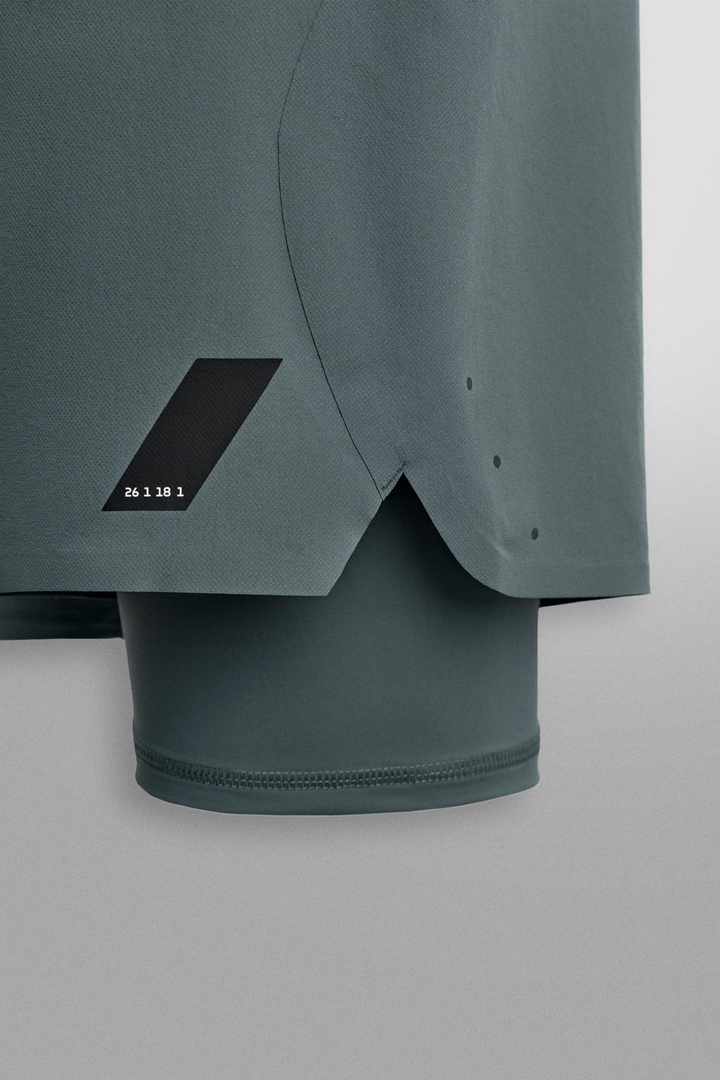 БАЗОВЫЕ СПОРТИВНЫЕ ШОРТЫ 2 В 1