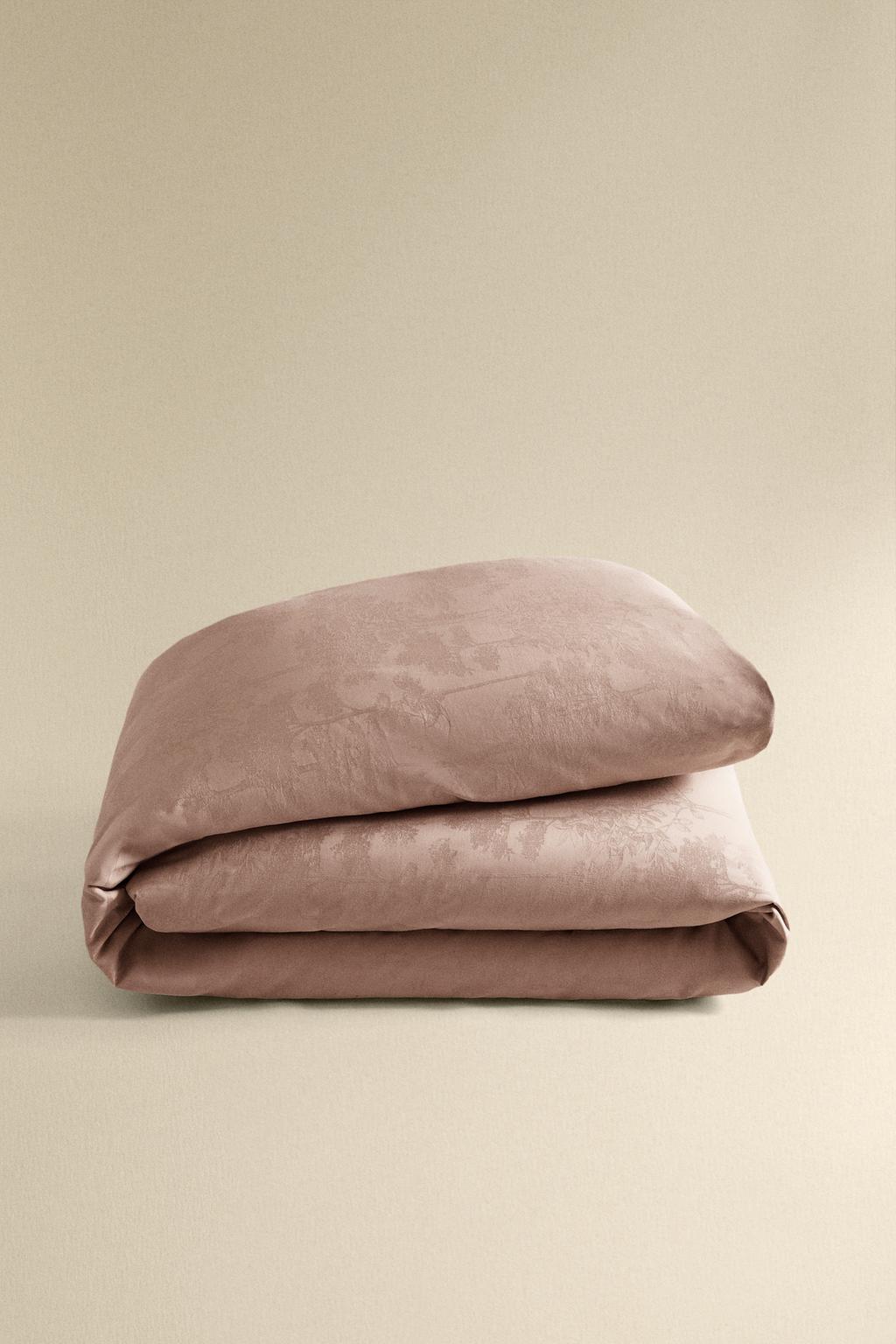 Двуспальное сатиновое одеяло с жаккардовым узором