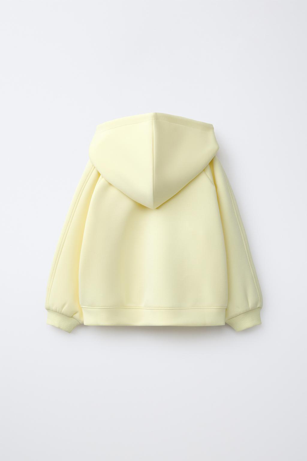 ТОЛСТОВКА НА МОЛНИИ С РЕЛЬЕФНОЙ НАДПИСЬЮ