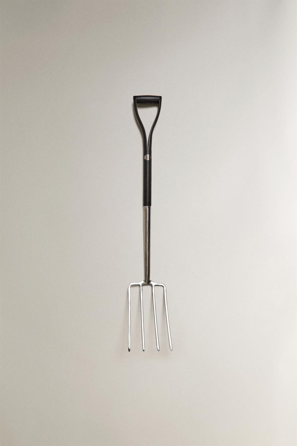 Садовый вилы zara