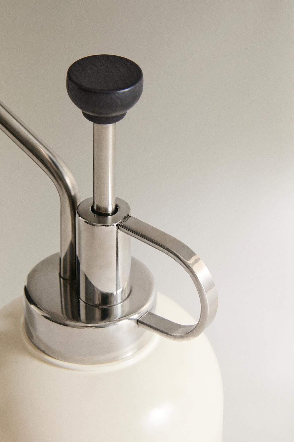 Стальной садовый опрыскиватель